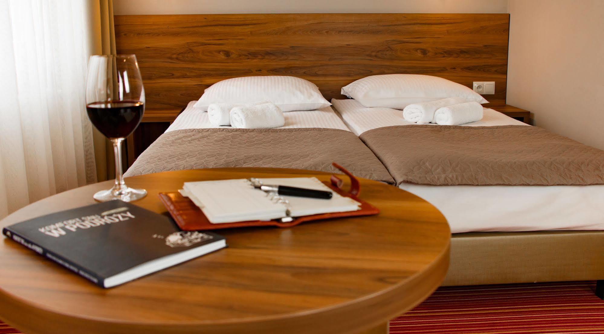 Voco Katowice By Ihg Hotel Luaran gambar